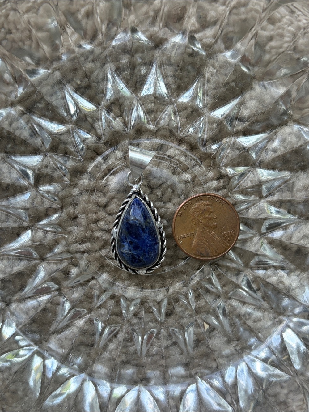 925 Sterling Silver Teardrop Blue Sodalite Pendant - Picture 2 of 3